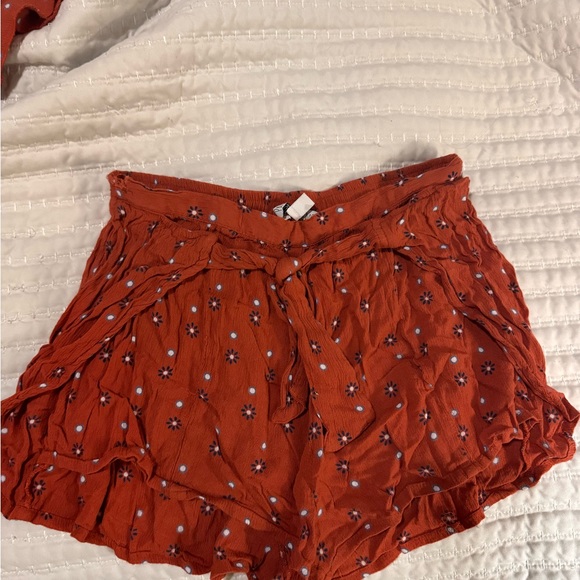 Two piece set - Picture 4 of 11